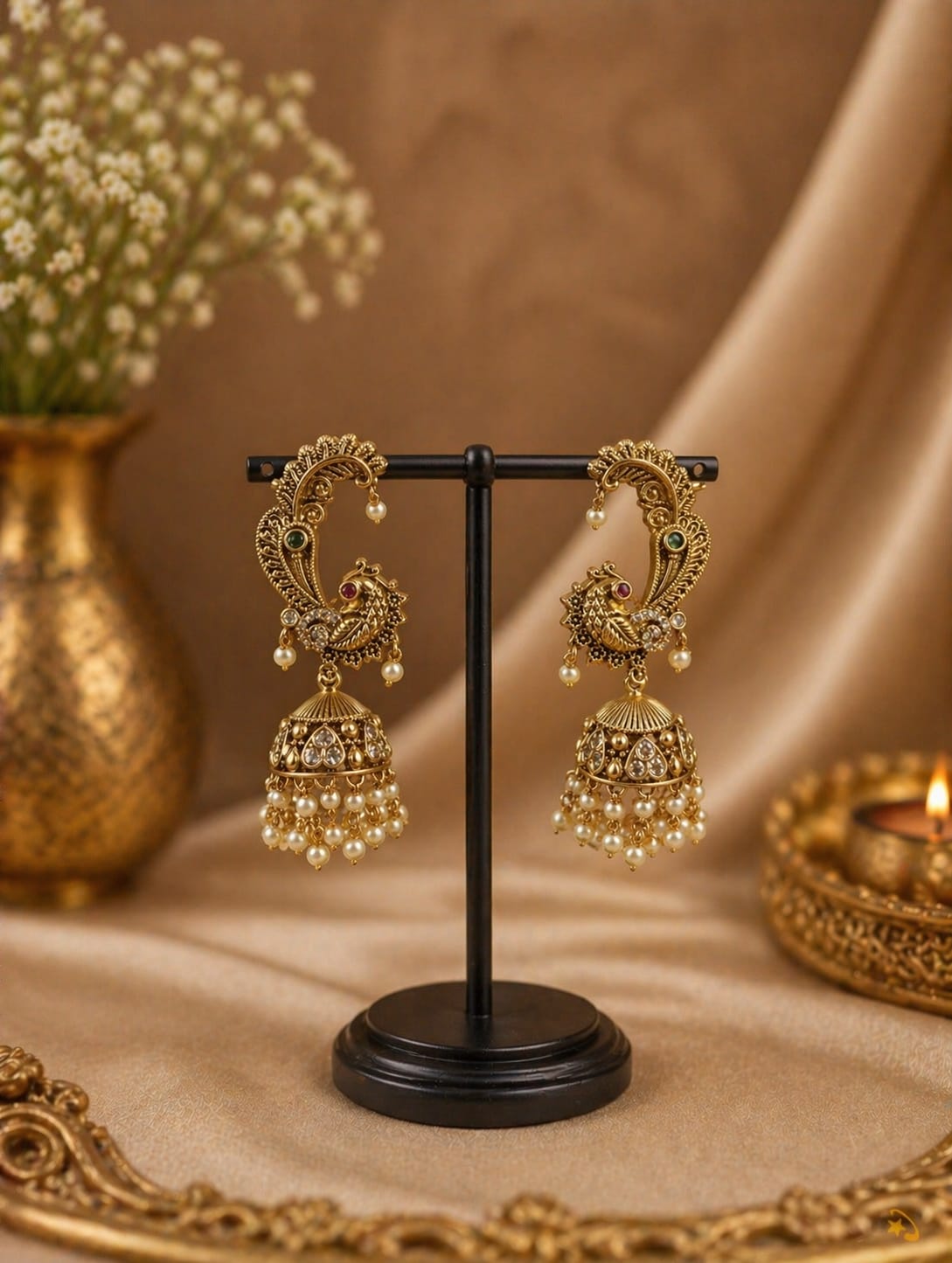 Cheluve Creations antique jewelry showcase piece